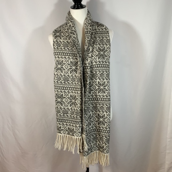 Indigo White & Grey Snowflake Winter Scarf - Picture 3 of 6